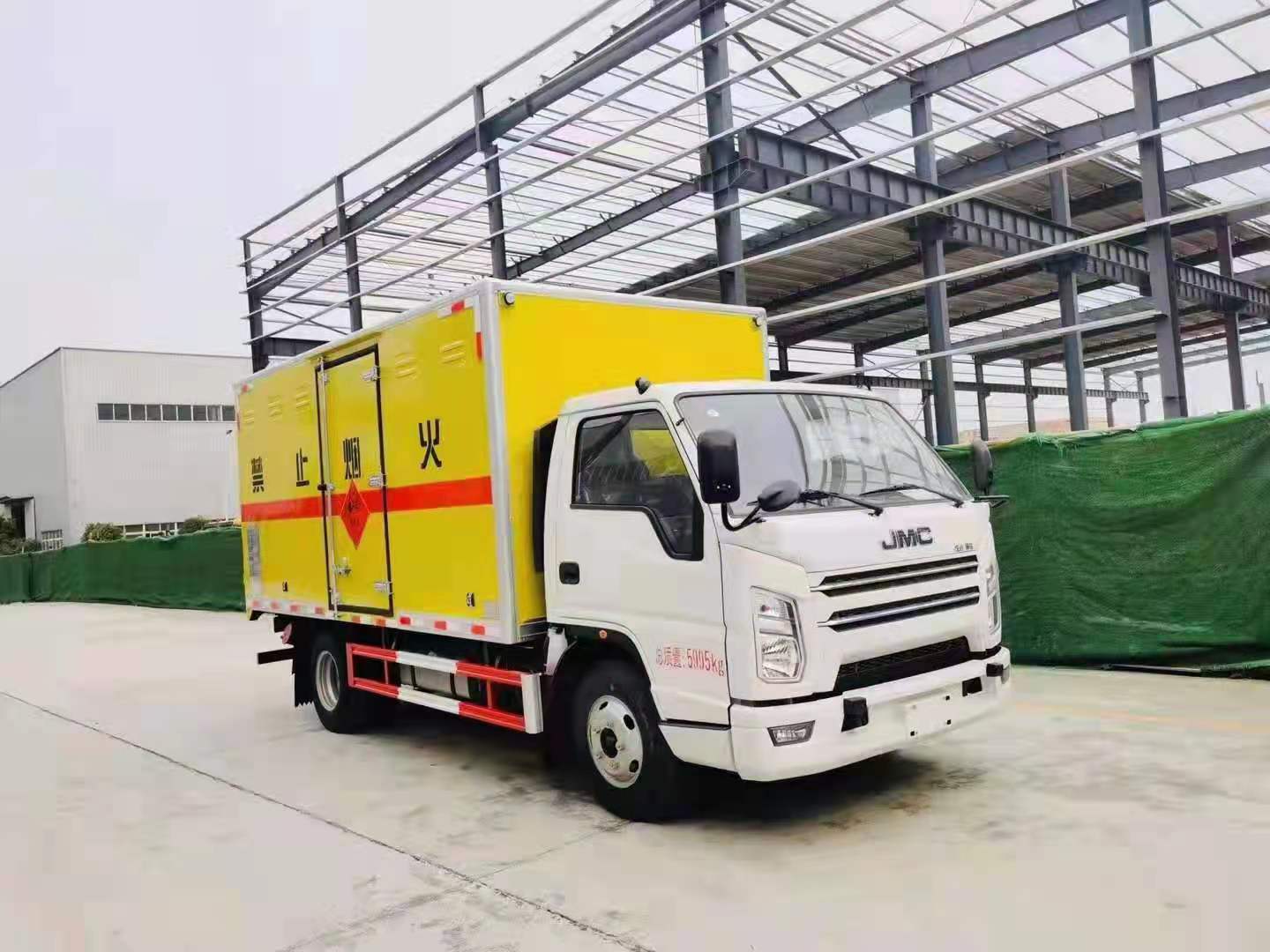 爆炸品运输车